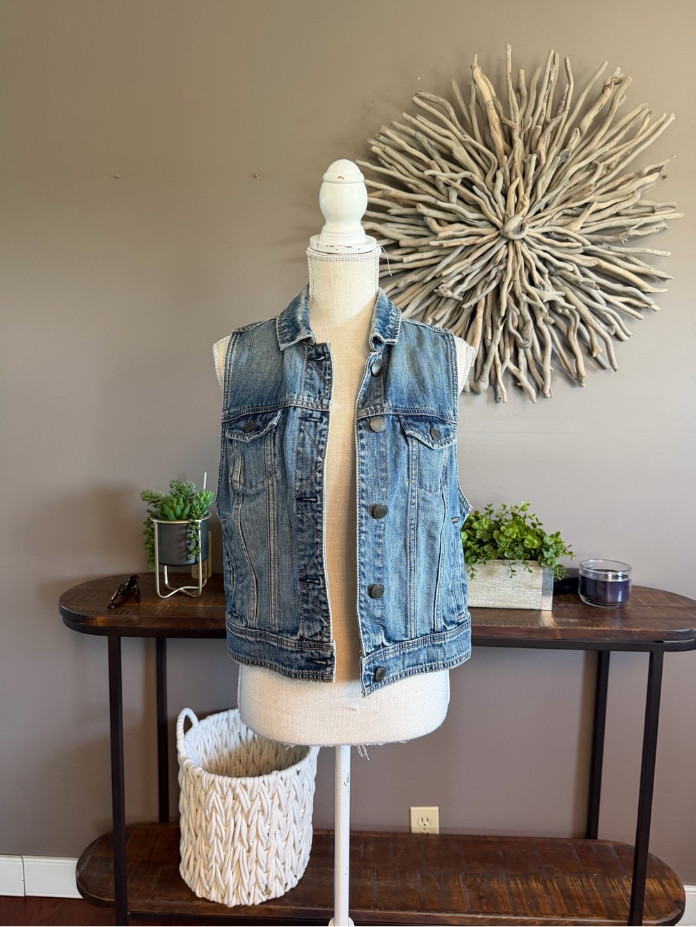 American Eagle Outfitters Demin Vest